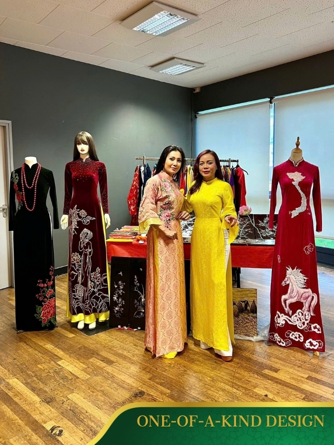 Áo Dài Viêt Nam Thiết Kế Riêng0